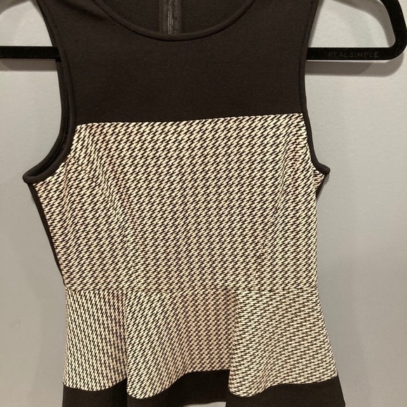 NWOT Tibi houndstooth pattern stretch peplum top size 0 - Picture 1 of 4